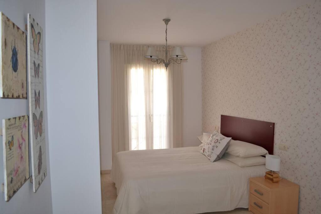 Precioso Apartamento En Primera Linea De Playa En Caleta De Velez Eksteriør bilde